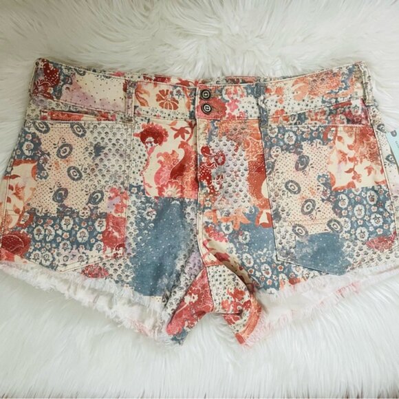 ANTHROPOLOGIE NWT Pilco The Wanderer Shorts - Picture 2 of 16